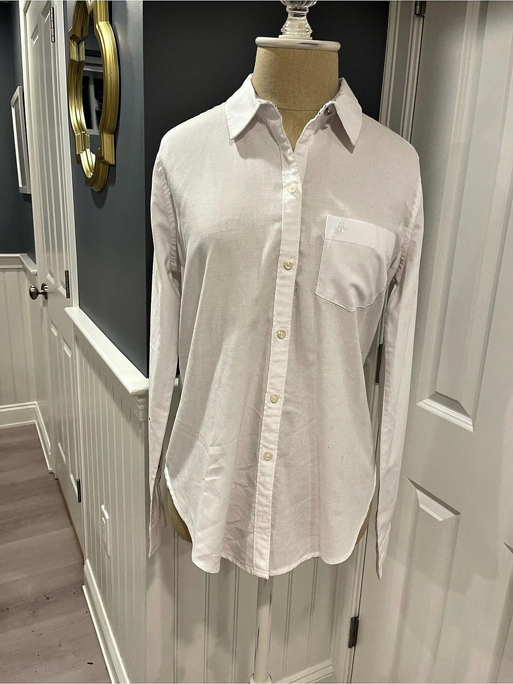 Abercrombie & Fitch Twill Logo Button-Up Shirt White Button Down Shirt Like New